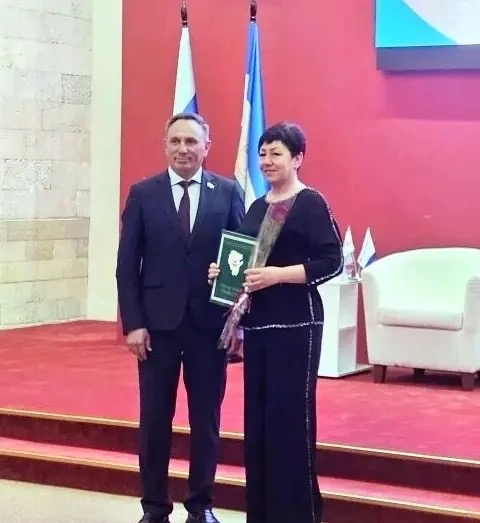 В нашем коллективе - заслуженная награда