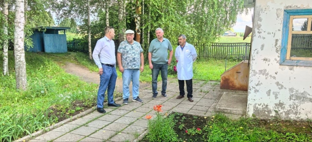 С сегодняшнего дня в Нижнесикиязовской врачебной амбулатории стартует работа по капитальному ремонту фасада здания