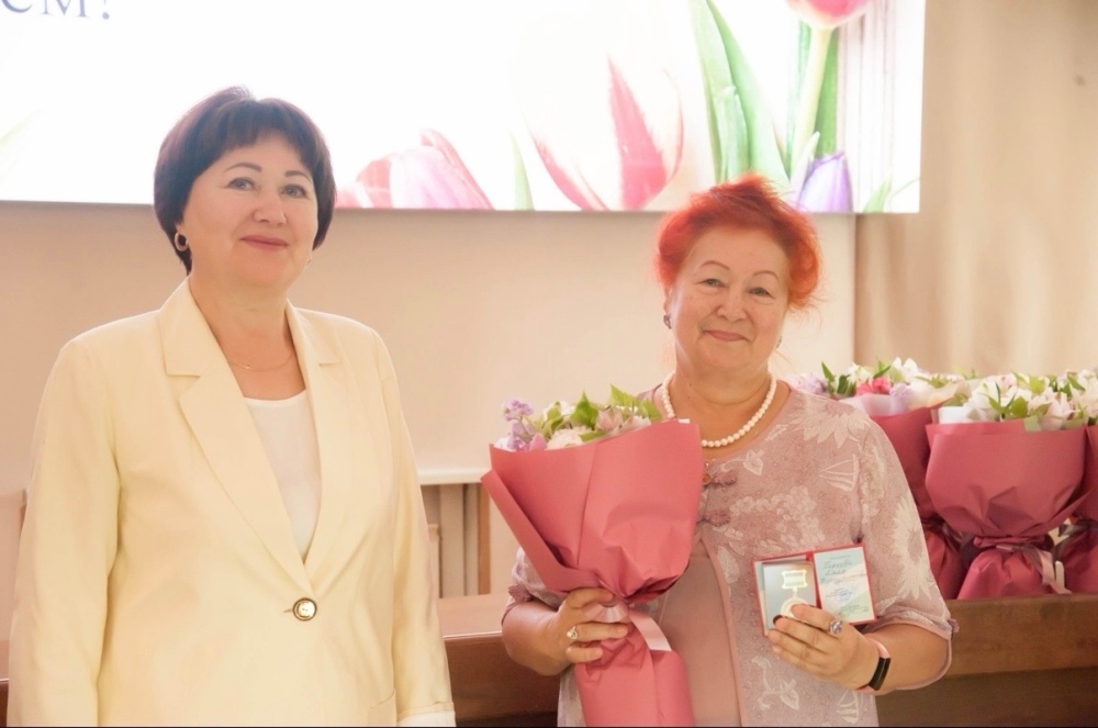 Гареева Ляля Нурмухаметовна удостоена медали «За заслуги перед здравоохранением Республики Башкортостан»