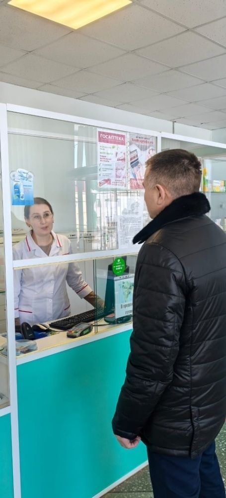 Сегодня главврач Балтачевской ЦРБ Салават Фаатович проверил ГУП "Башфармация" Аптека №106