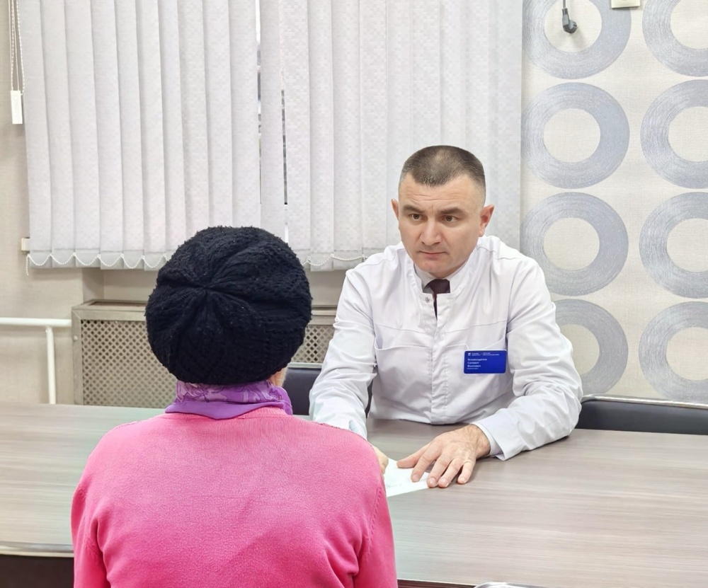 Сегодня главный врач Балтачевской ЦРБ Салават Фаатович провел прием граждан